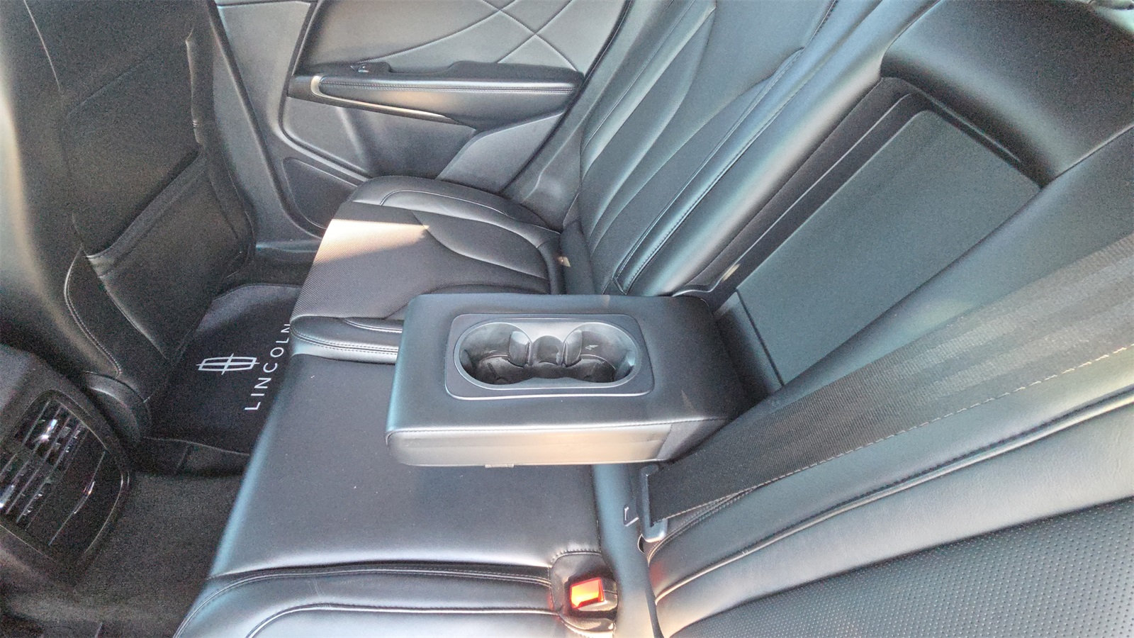 2016 Lincoln MKC Reserve photo 16