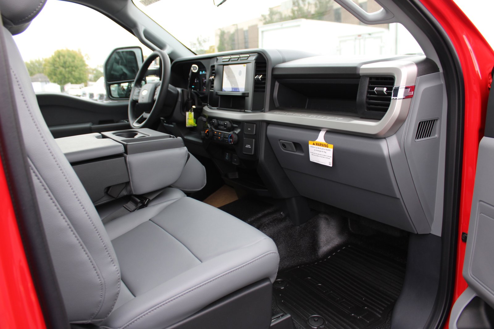 2023 FORD F-350 - Image 30