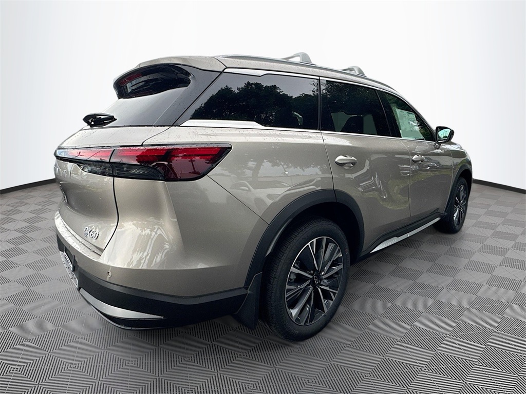 2026 Infiniti QX60 Luxe photo 7