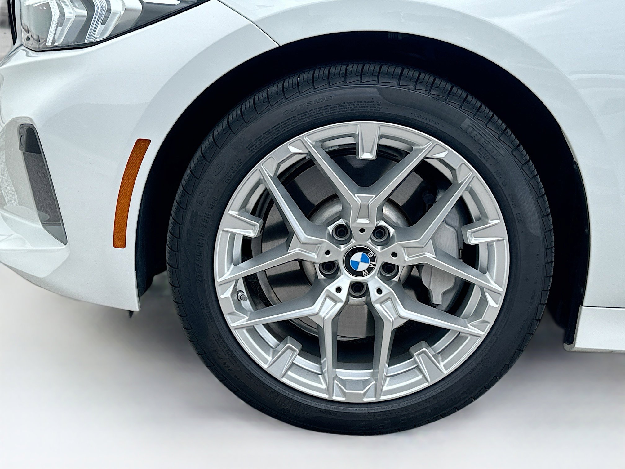 2025 Bmw 330i photo 23