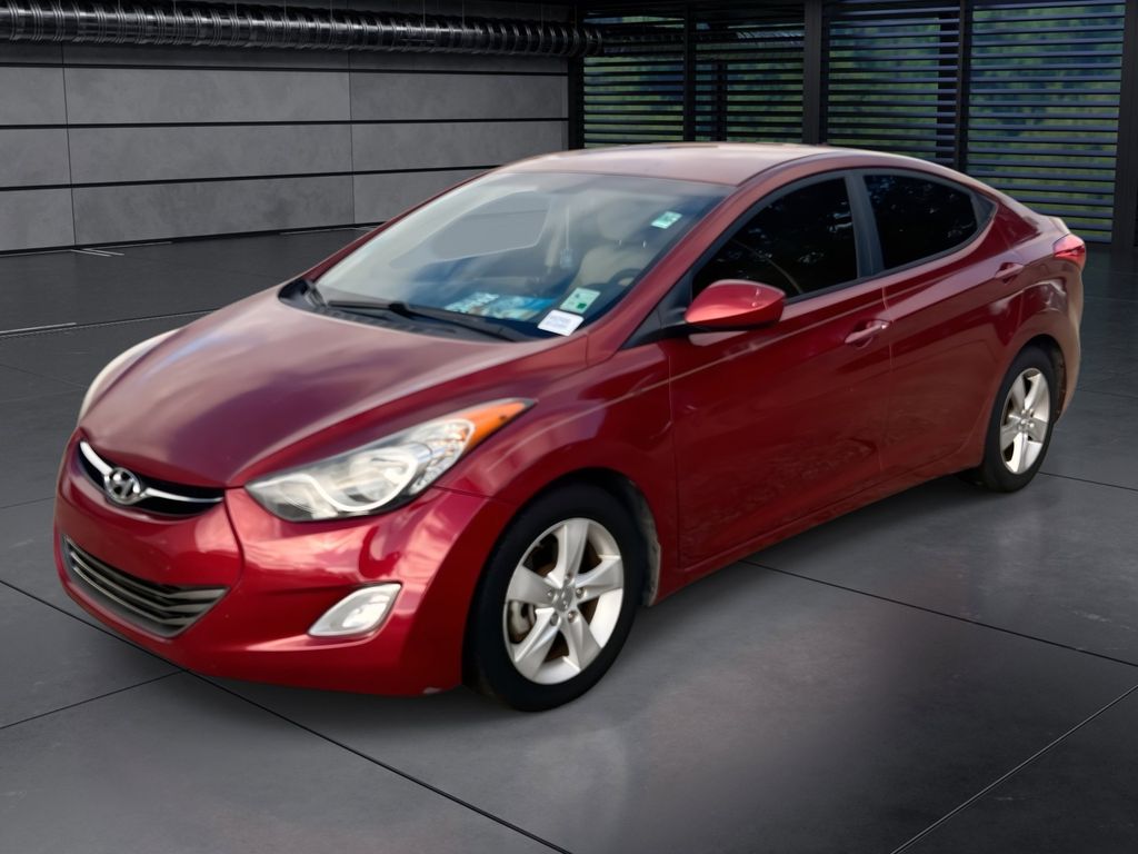 2013 Hyundai Elantra GLS's photo
