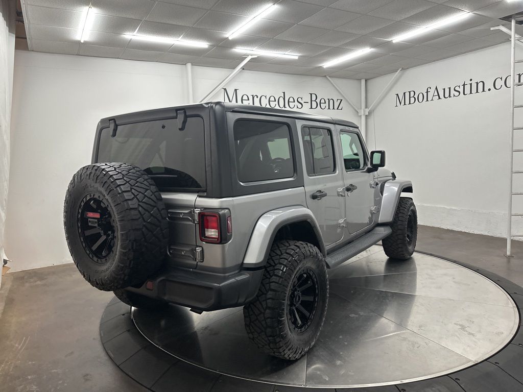 2020 Jeep Wrangler Unlimited Sahara photo 5