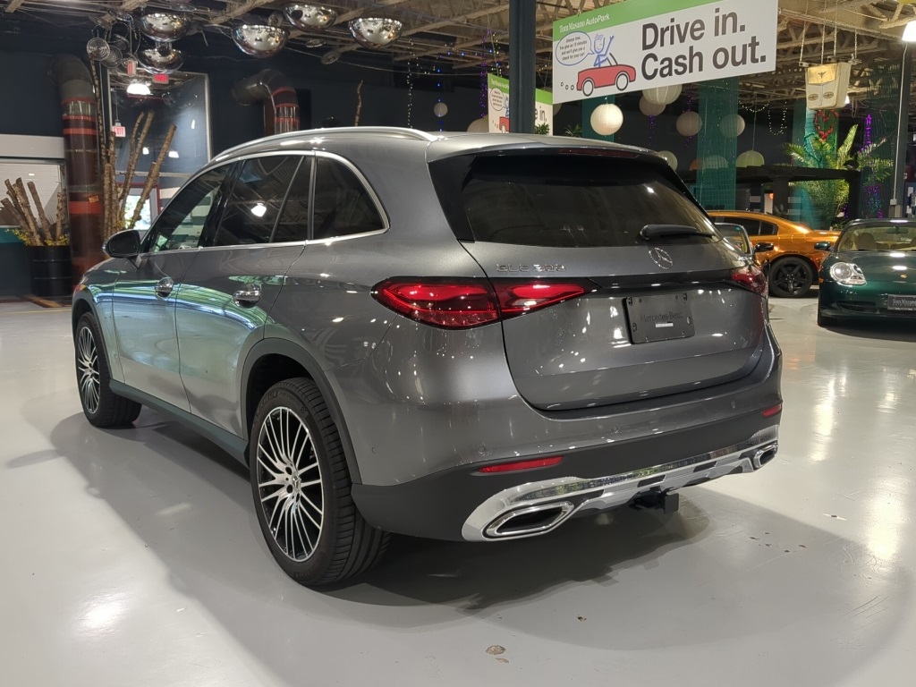 2023 Mercedes Benz GLC 300 4MATIC photo 7