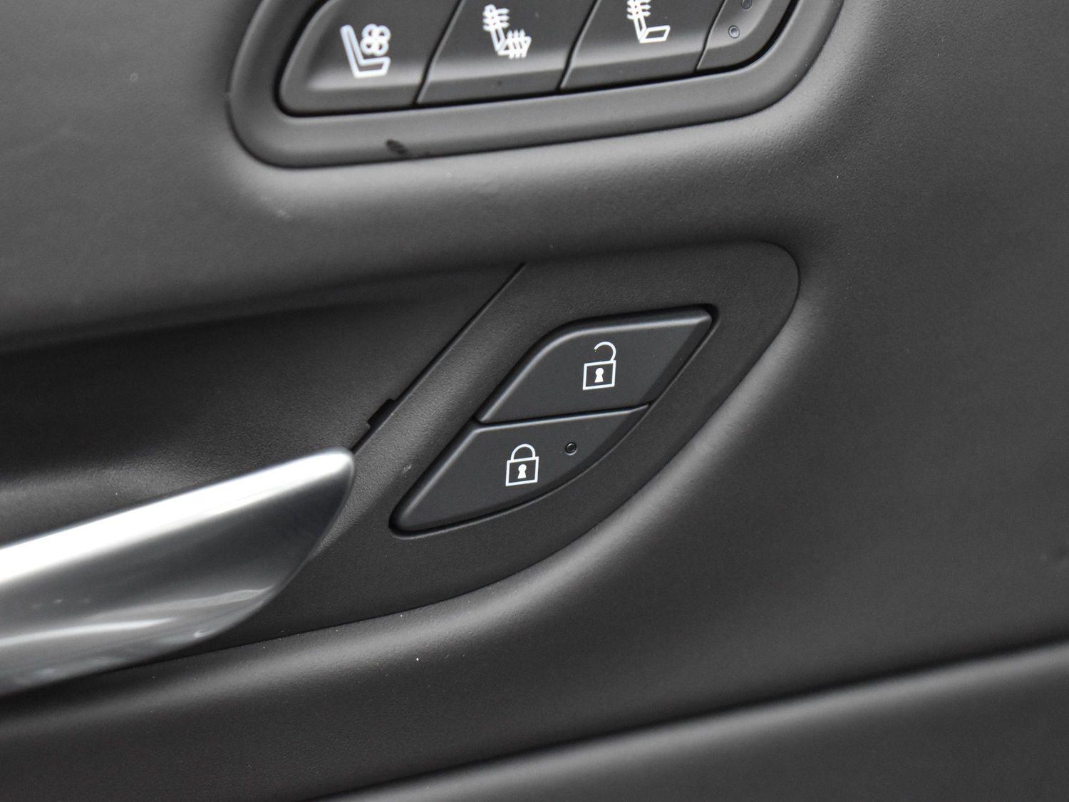 2023 Cadillac Escalade ESV V-Series photo 7