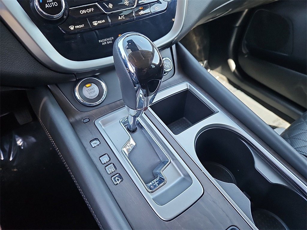2023 Nissan Murano Platinum photo 17