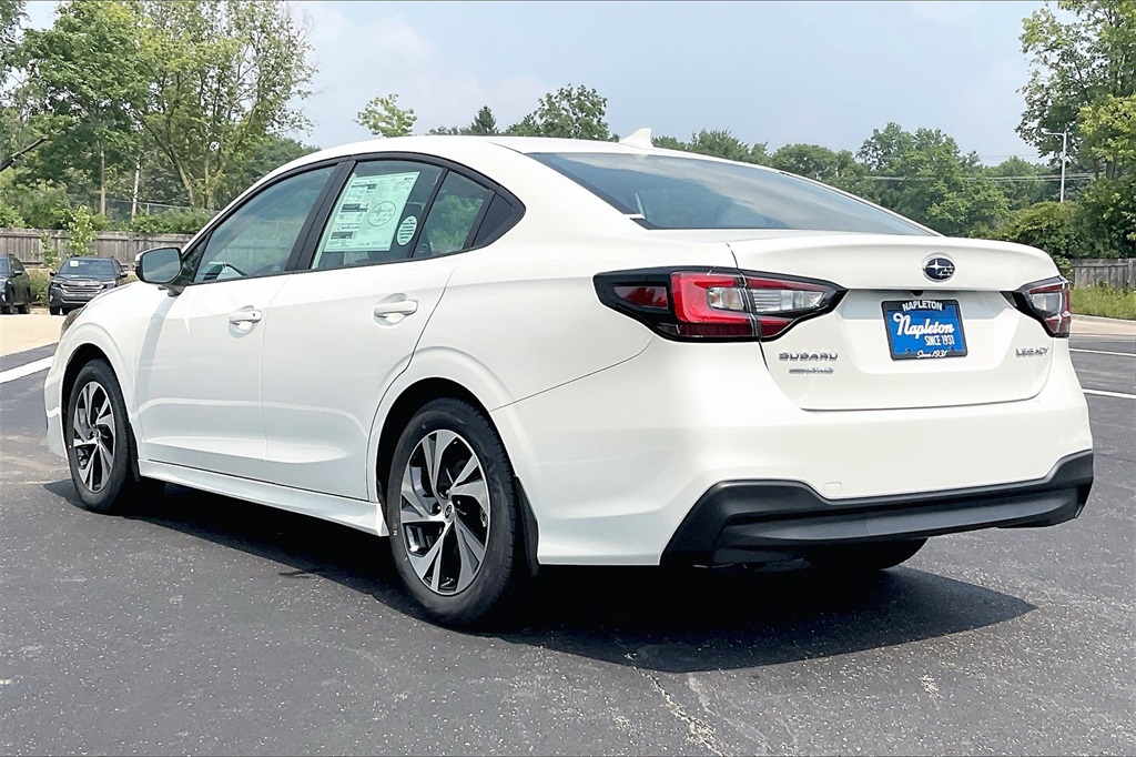 2025 Subaru Legacy Premium photo 3