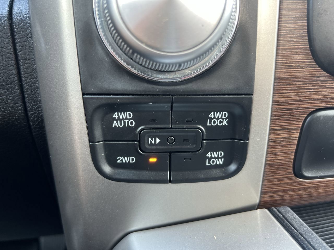 2017 Ram 1500 Laramie photo 17