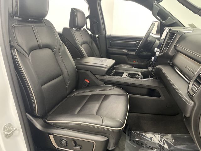 2025 Ram 2500 Big Horn photo 28
