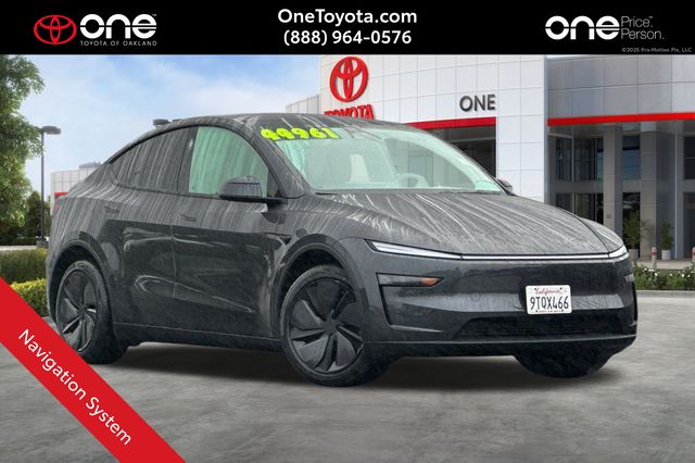 2026 Tesla New Model Y Long Range's photo