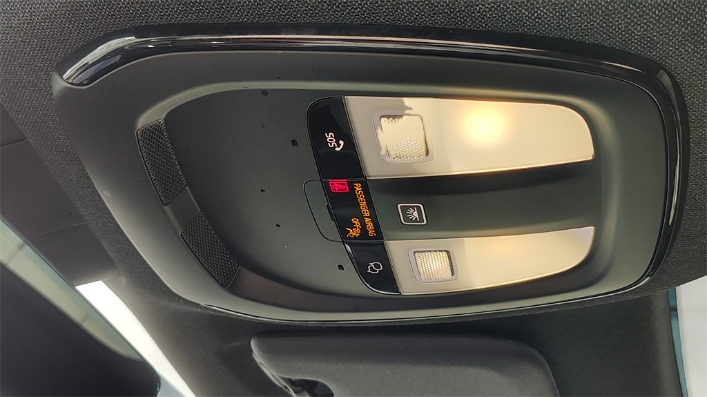 2023 Volvo C40 Recharge Plus photo 23
