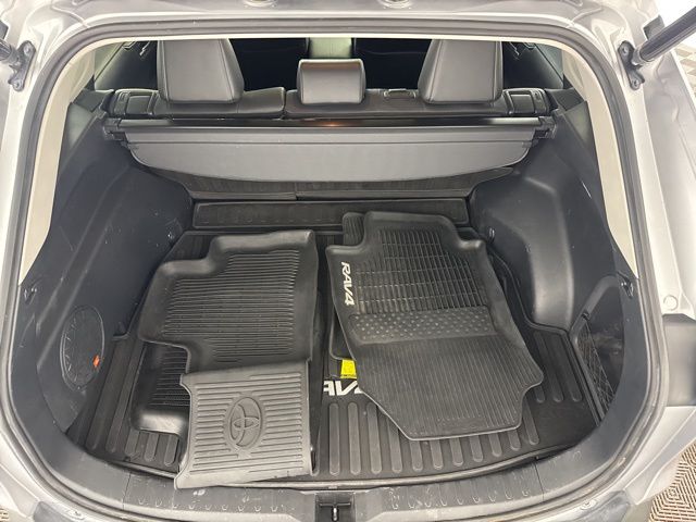 2020 Toyota RAV4 Hybrid Limited photo 20