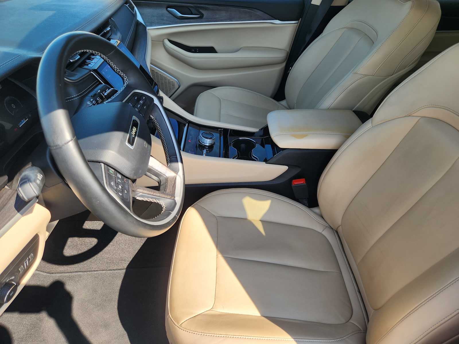 2021 Jeep Grand Cherokee Limited photo 9