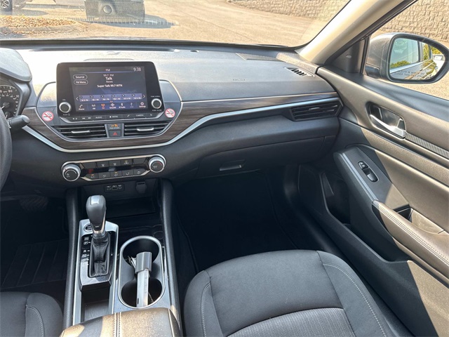 2024 Nissan Altima 2.5 SV photo 16