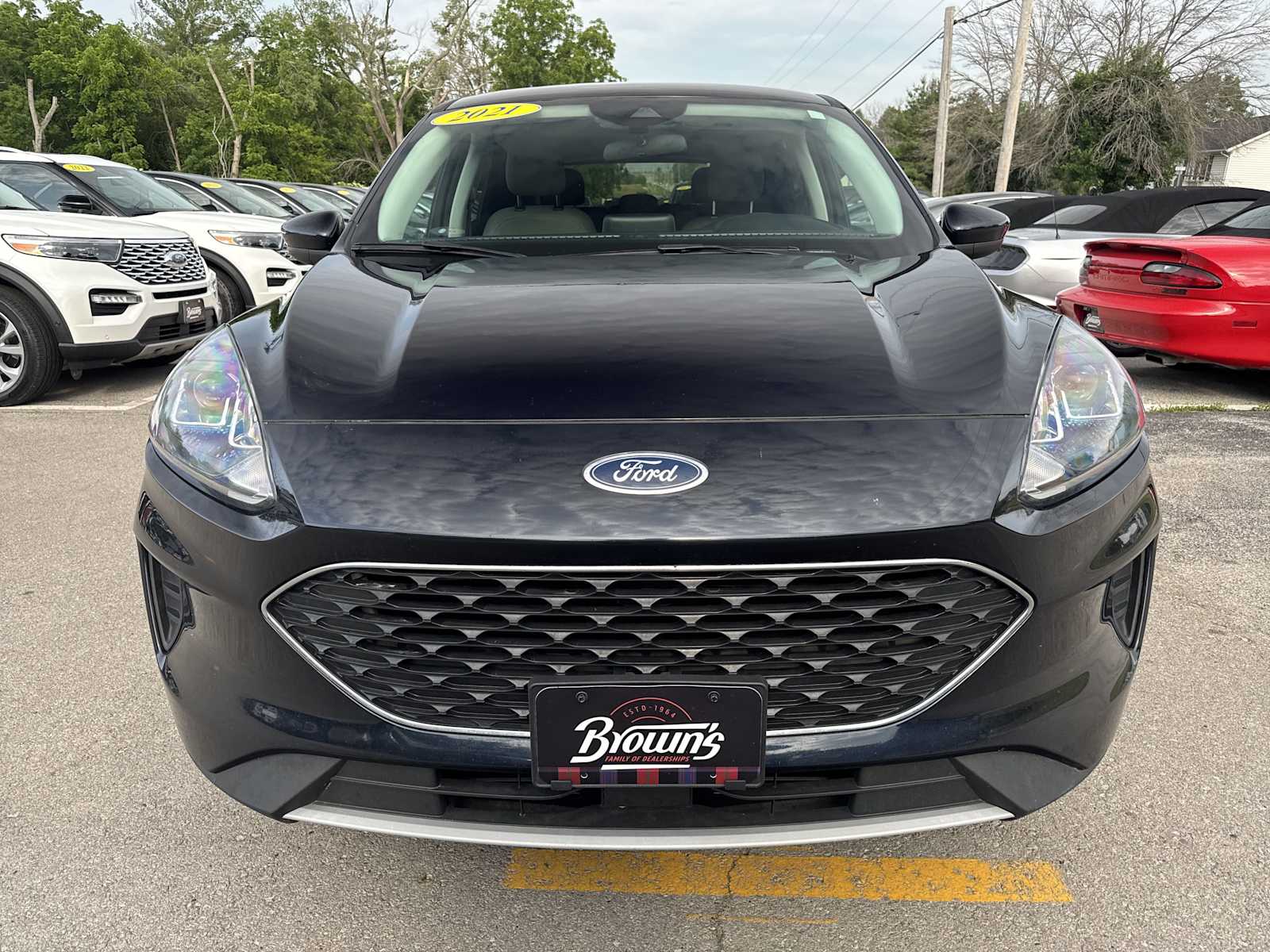 Used 2021 Ford Escape SE with VIN 1FMCU0G68MUA32040 for sale in West Branch, IA