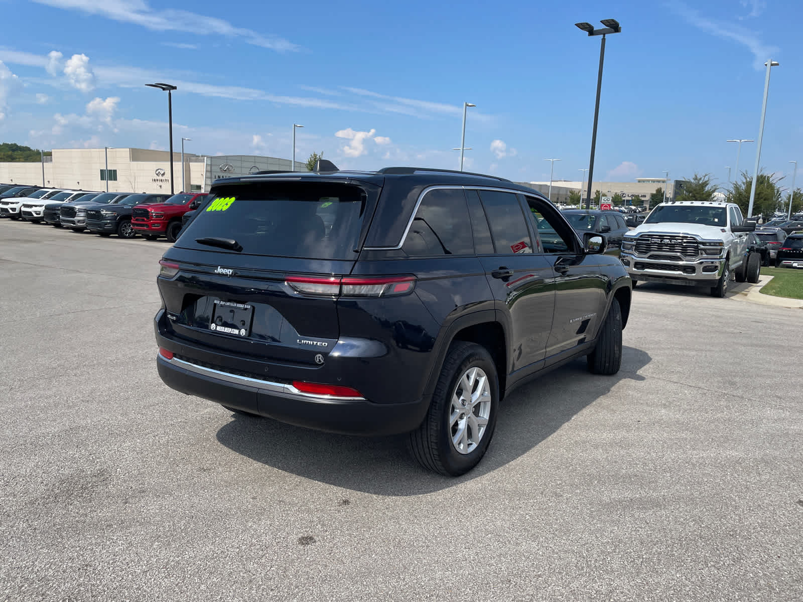 2023 Jeep Grand Cherokee Limited photo 9