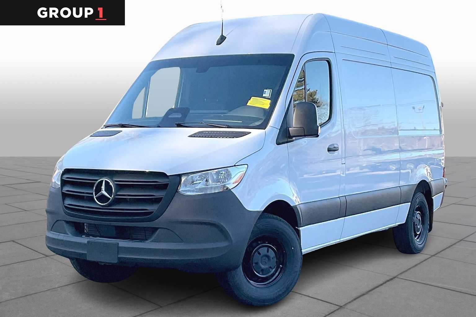 2025 Mercedes-Benz Sprinter Cargo Van Base's photo