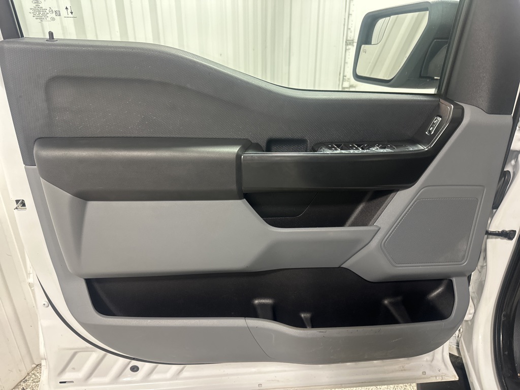 2022 Ford F-150 XL photo 11