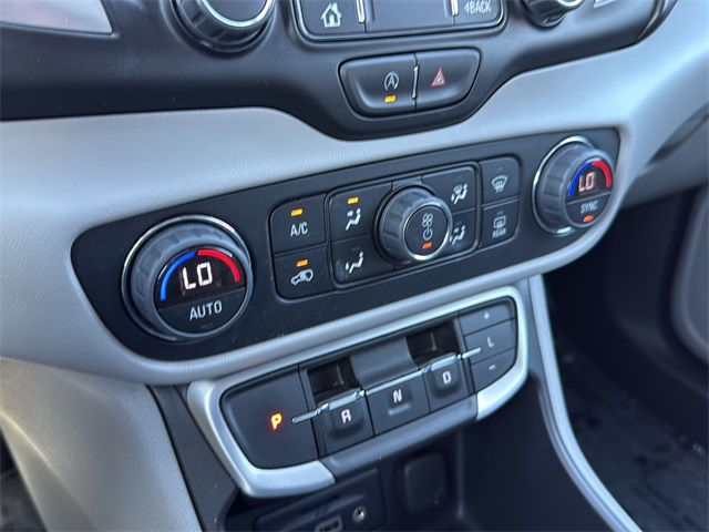 2023 Gmc Terrain SLT photo 26