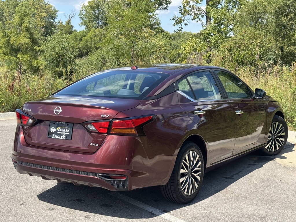2023 Nissan Altima 2.5 SV photo 6