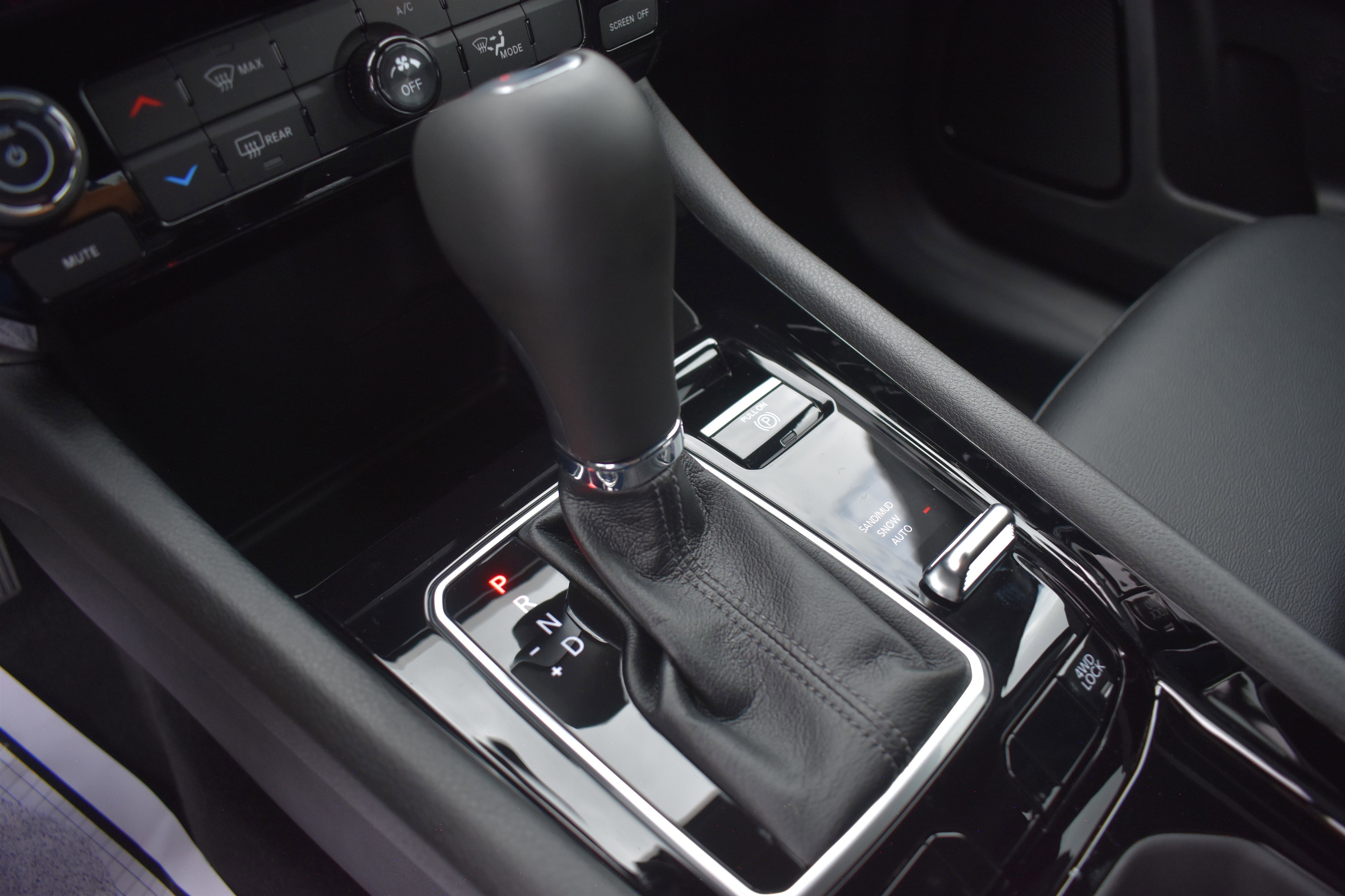 2026 Jeep Compass Latitude Altitude photo 15