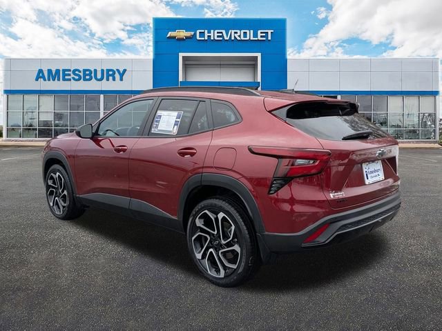 2024 Chevrolet Trax photo 3