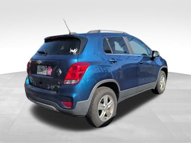 2020 Chevrolet Trax LT photo 3