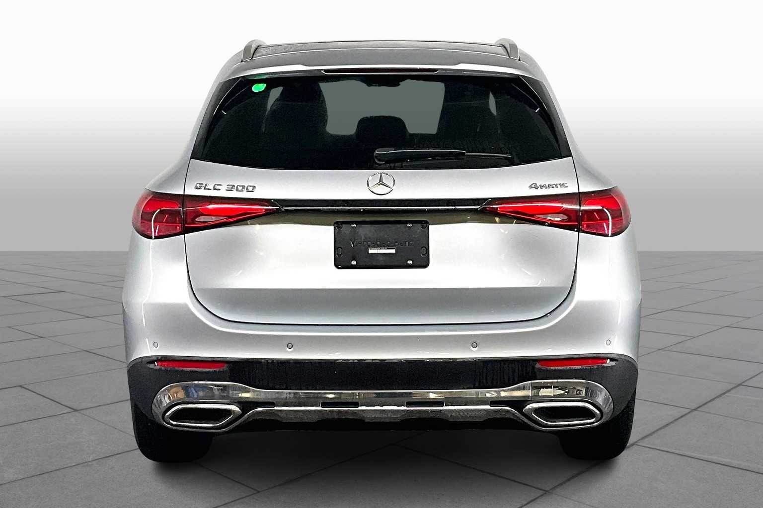 2024 Mercedes Benz GLC 300 4MATIC photo 5
