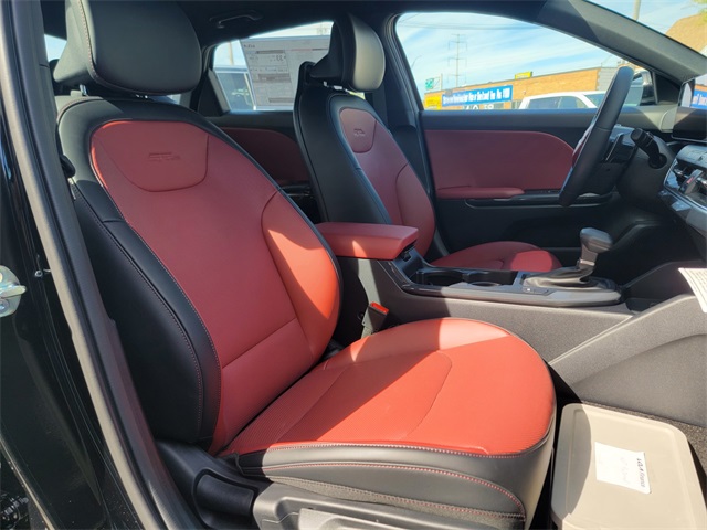 2025 Kia K4 GT-Line photo 15