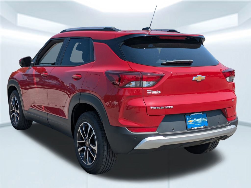 2026 Chevrolet Trailblazer LT photo 3