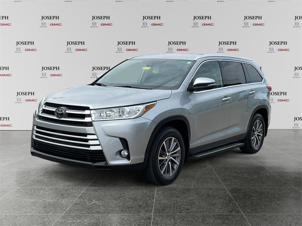 2019 Toyota Highlander SE photo 4