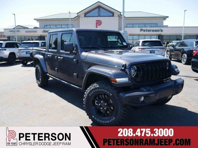 New 2025 Jeep Gladiator Willys Crew Cab in Nampa #825176