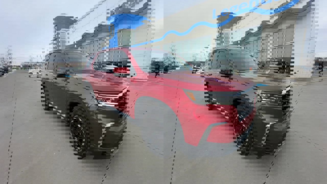 Certified 2025 Honda Pilot EX-L with VIN 5FNYG1H4XSB112207 for sale in Kansas City