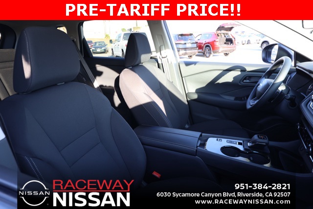 2025 Nissan Rogue S photo 16