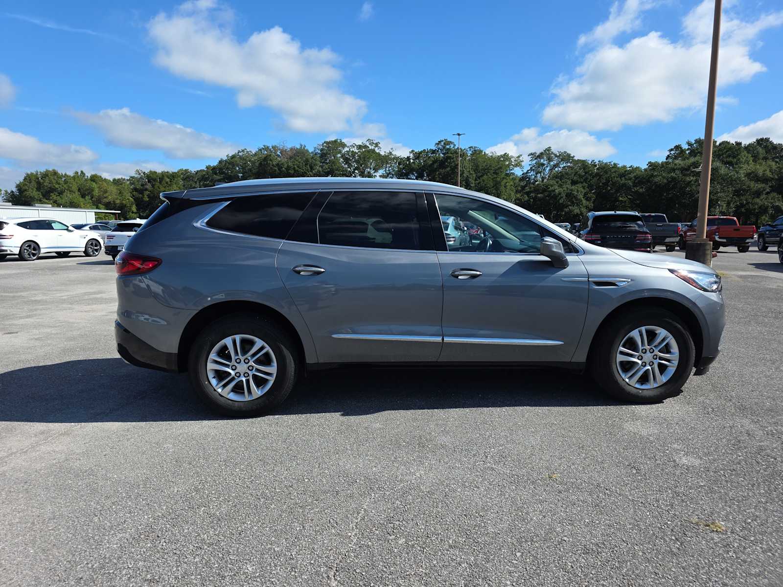 2019 Buick Enclave Essence photo 4