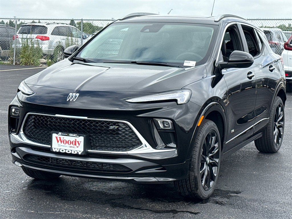 2026 Buick Encore GX Sport Touring photo 3