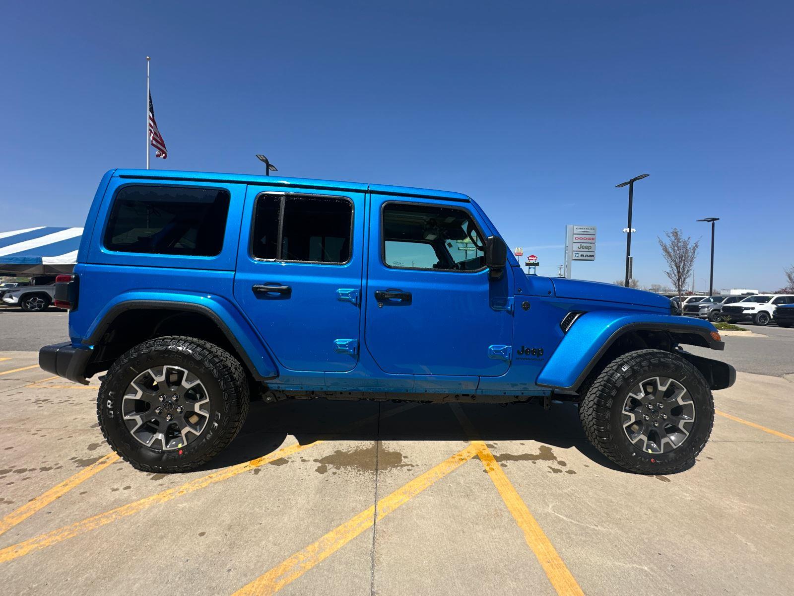 2025 Jeep Wrangler Sahara photo 3