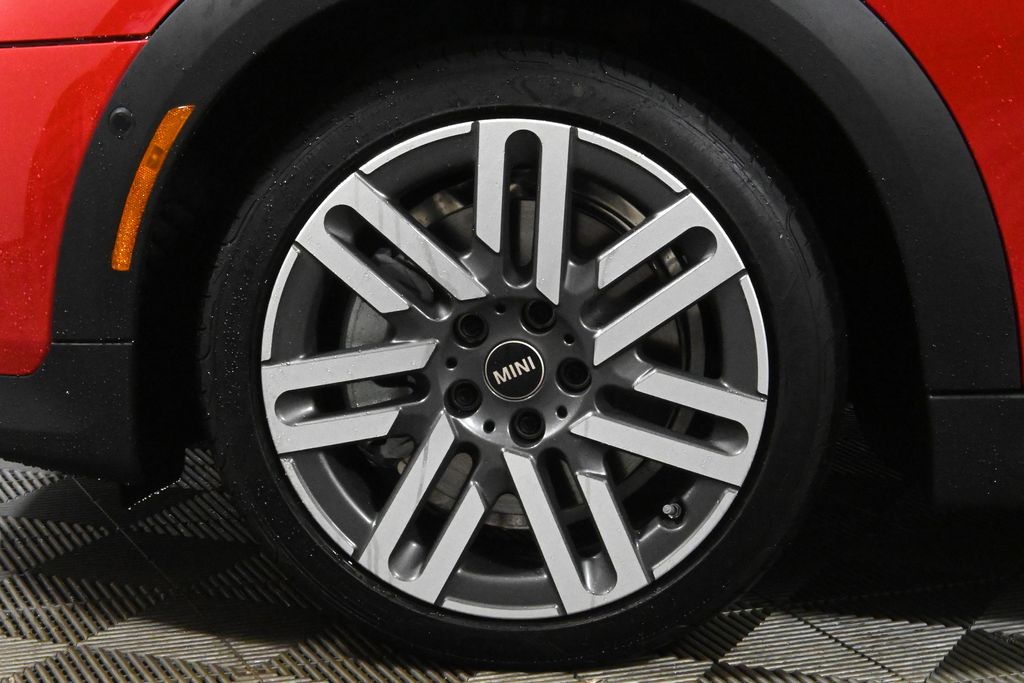 2025 Mini Cooper Hardtop 2 Door Signature photo 12