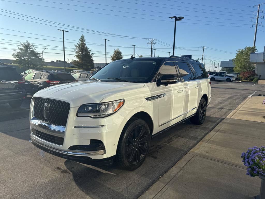 2023 Lincoln Navigator Black Label photo 6