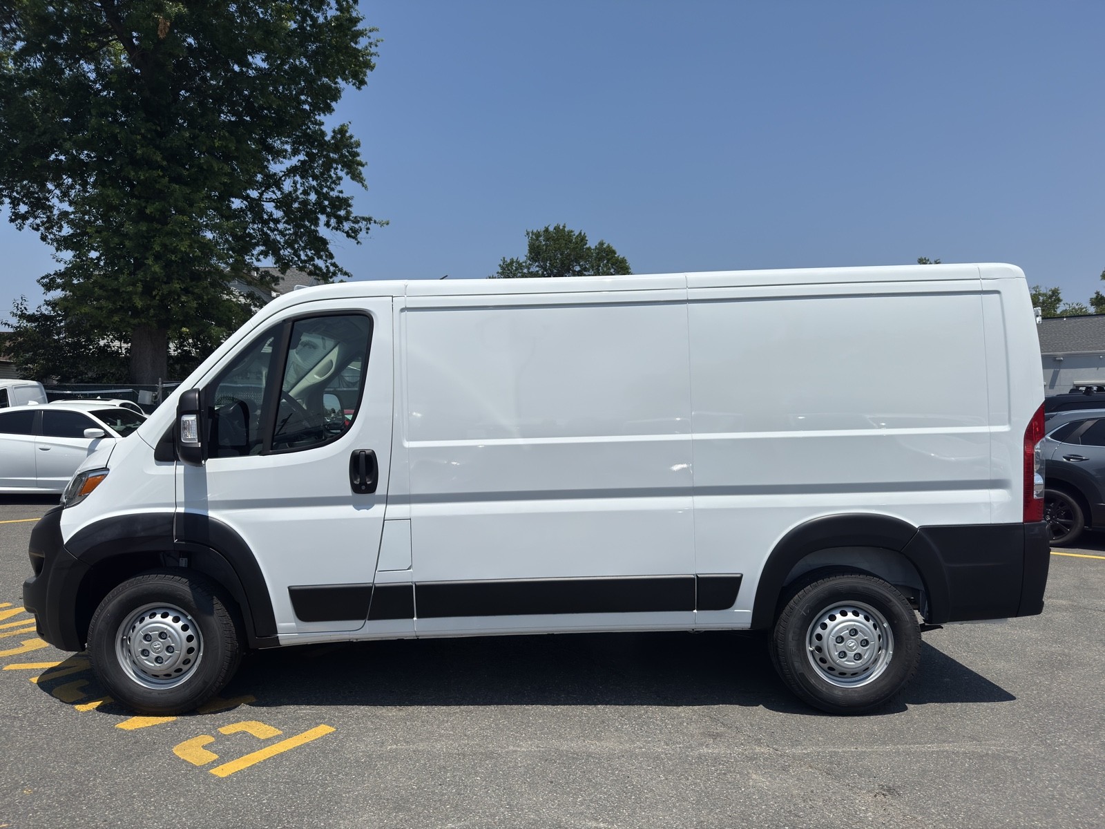 2025 Ram ProMaster 2500 photo 4