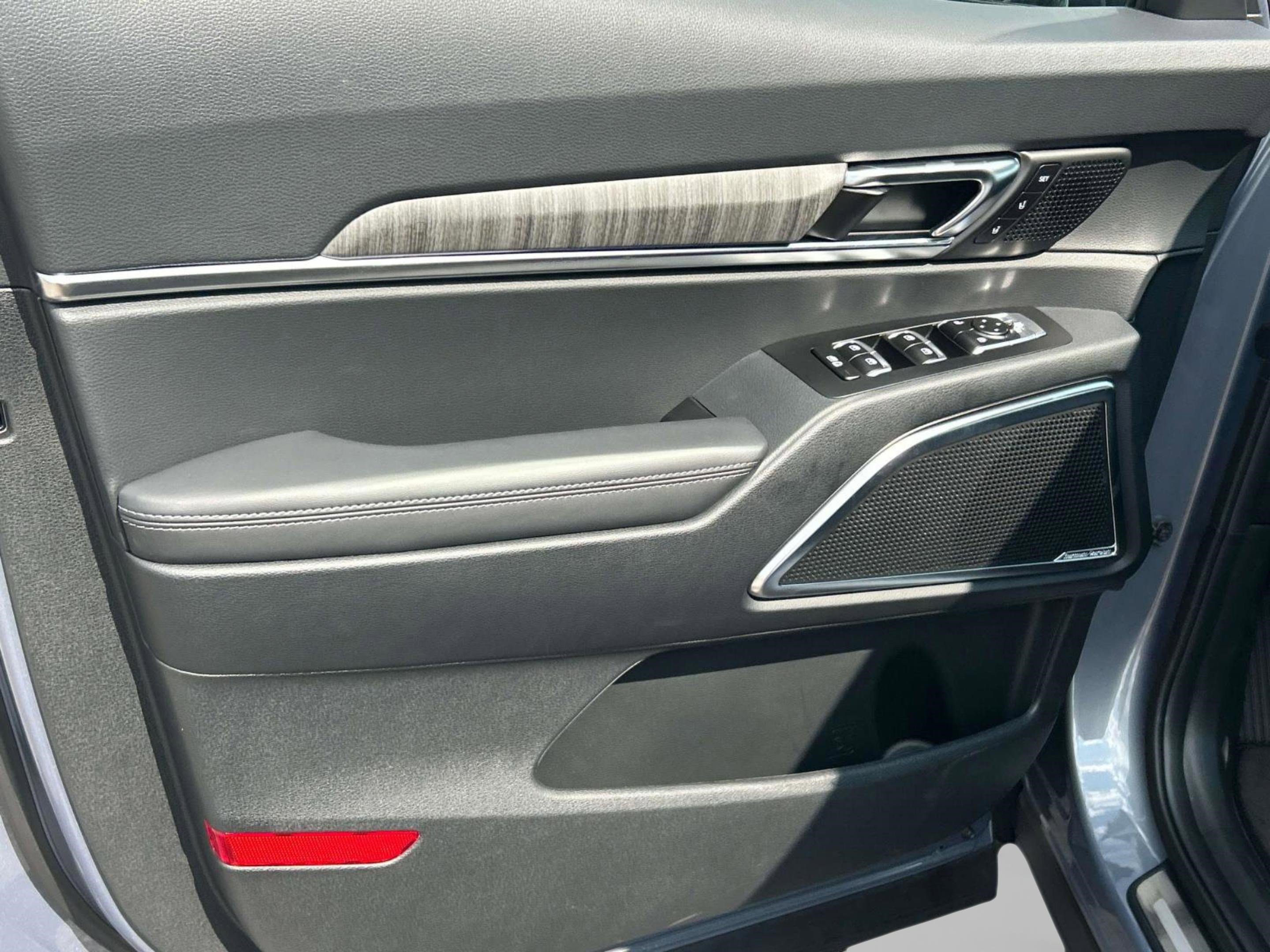 2025 Kia Telluride SX Prestige photo 20