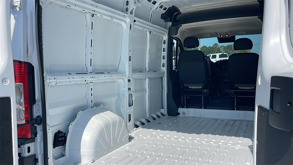 2025 Ram ProMaster 1500 photo 9