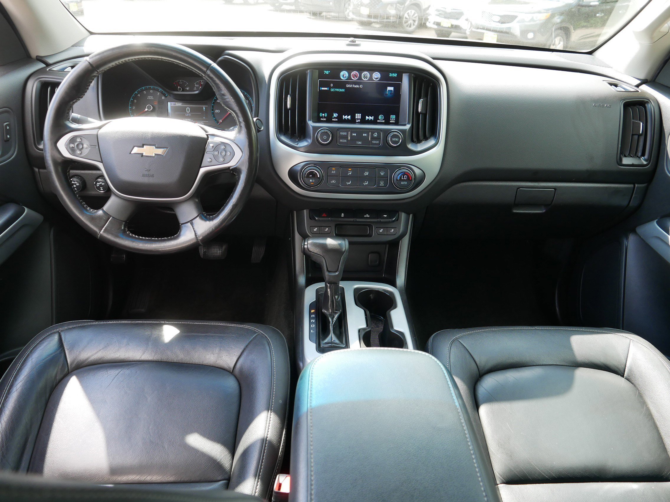 2017 Chevrolet Colorado LT photo 10