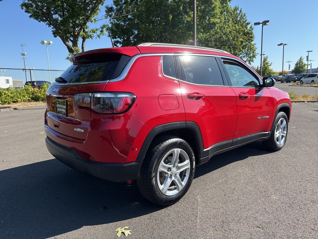 2024 Jeep Compass Latitude photo 6