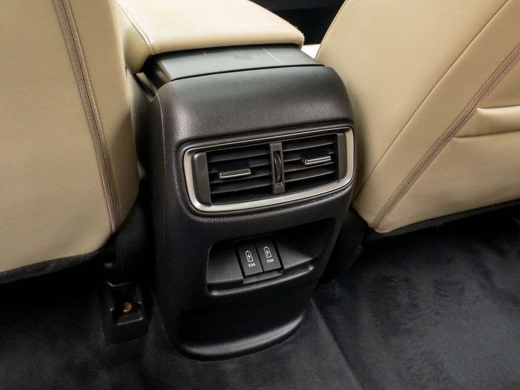 2019 Honda CR-V Touring photo 14