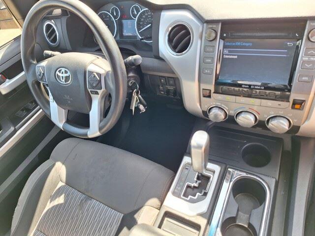 2017 Toyota Tundra SR5 photo 29