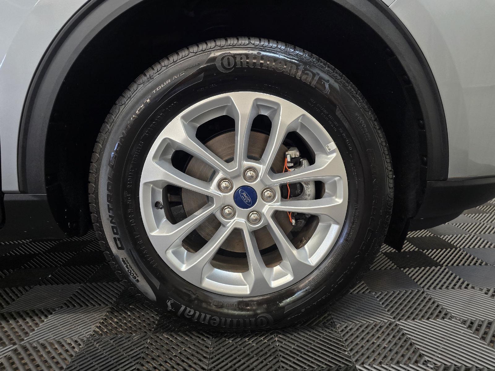 2022 Ford Escape SE photo 35