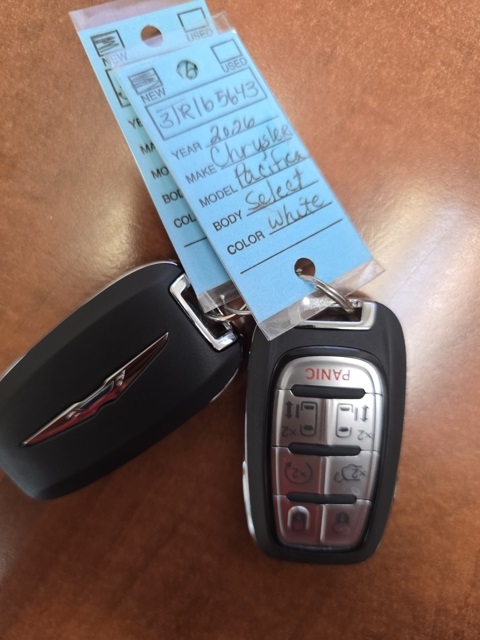 2026 Chrysler Pacifica photo 4