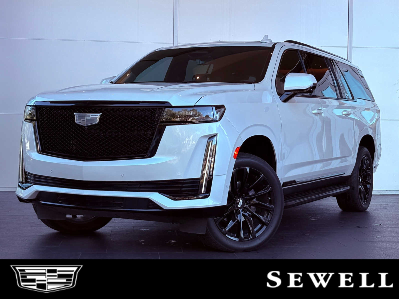 2023 Cadillac Escalade ESV Sport Platinum's photo