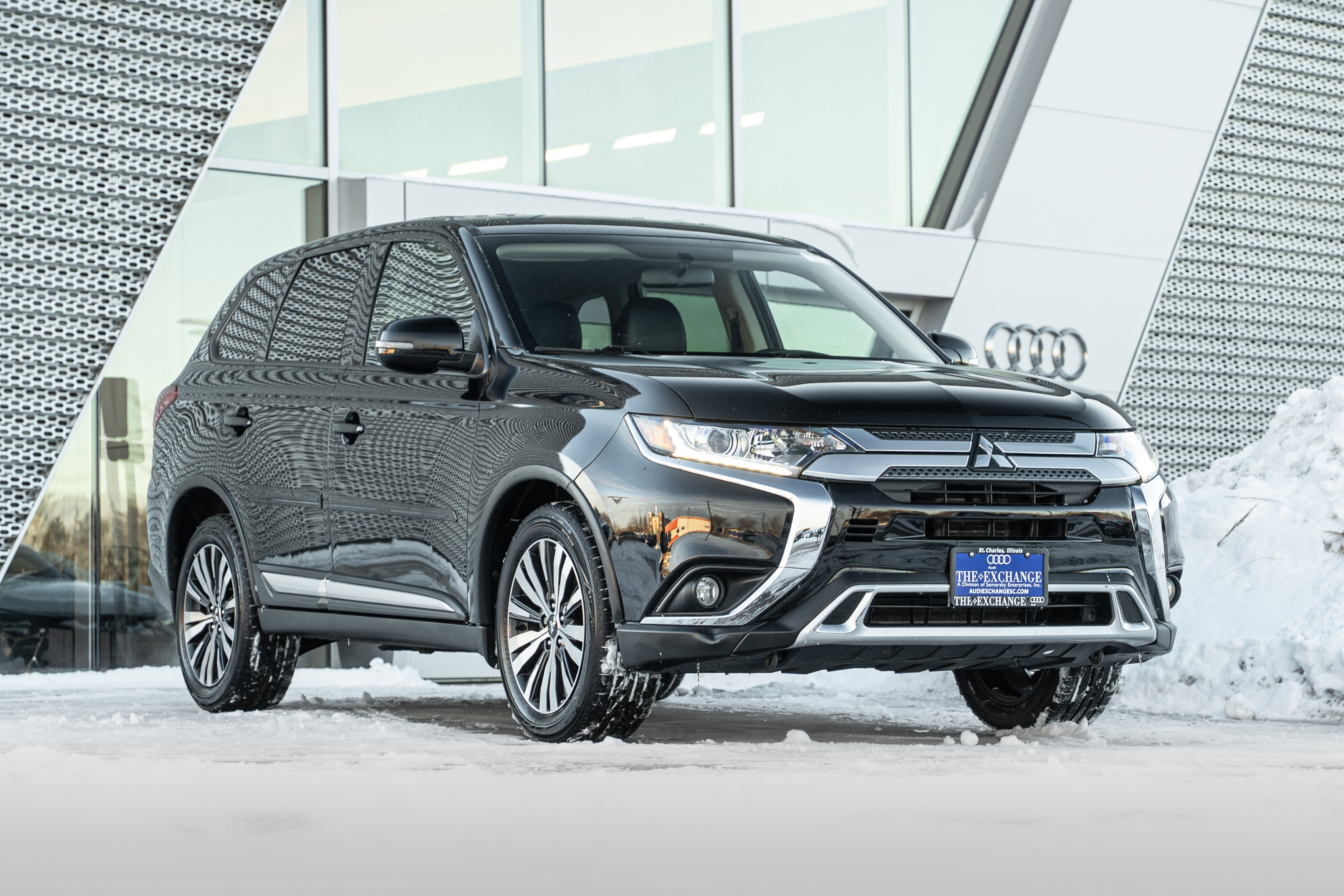 2019 Mitsubishi Outlander SE's photo