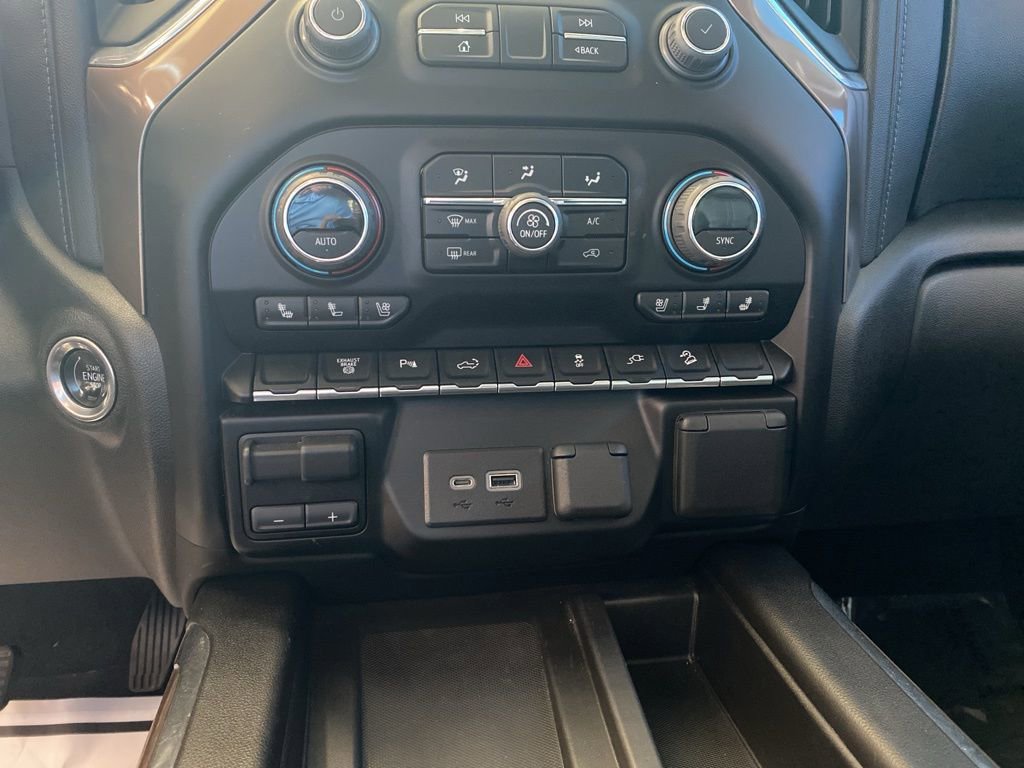 2023 Chevrolet Silverado 3500HD High Country photo 7